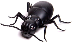 Интерактивные насекомые и пресмыкающиеся Junfa Гиганский муравей ИК управление, световые эффекты